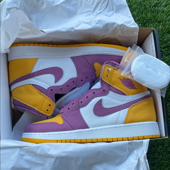 Jordan 1 “Brother Hood” - Picture 2 of 2